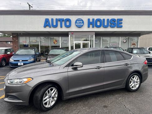 Used 2014 Ford Fusion SE FWD image 7