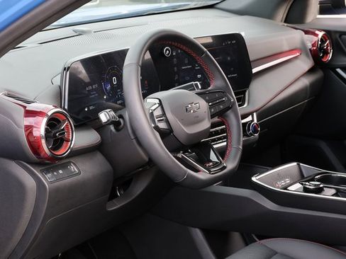 Used 2025 Chevrolet Equinox RS w/ Safety and Technology Package image 12