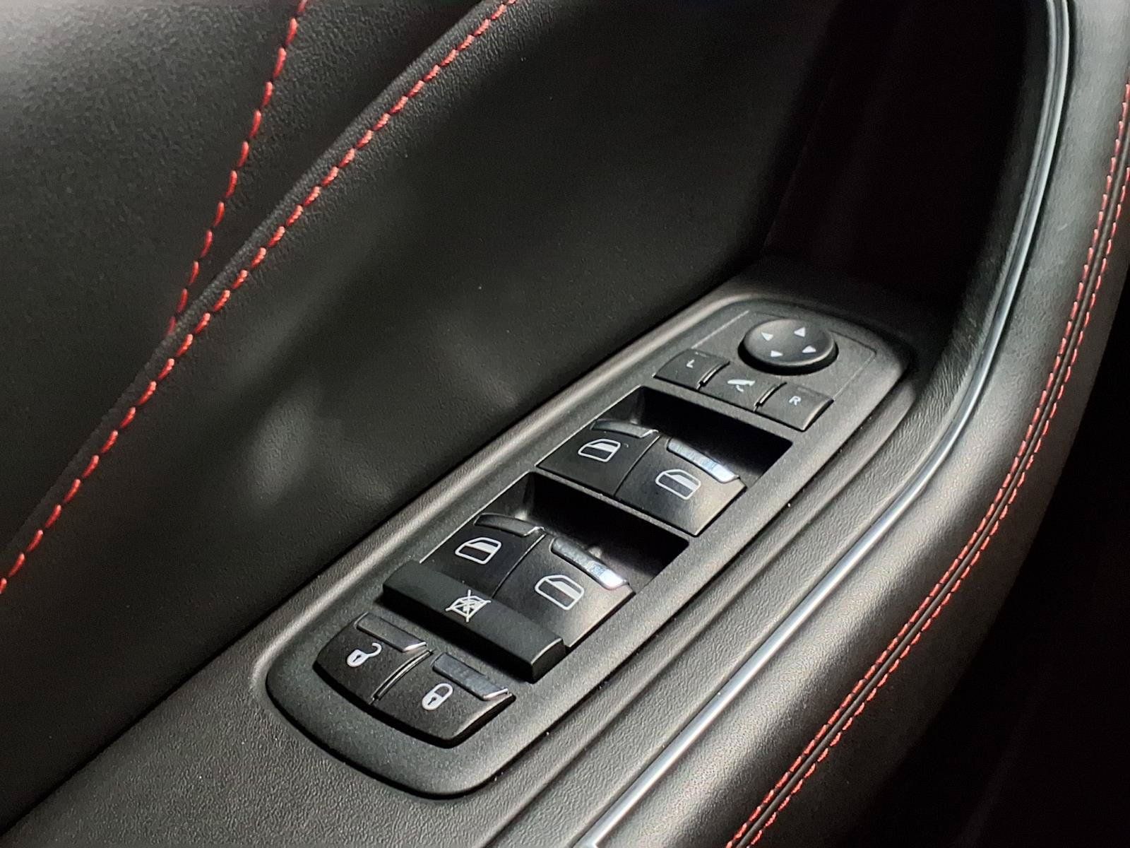 Used 2023 Maserati Levante GT AWD/4WD image 33