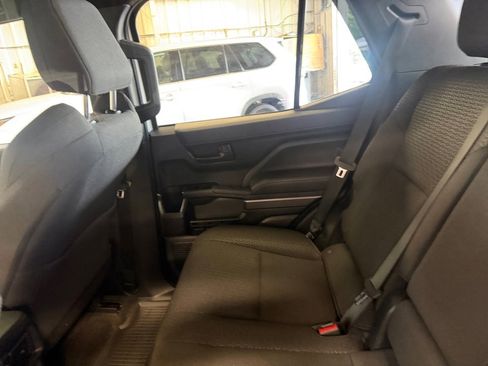 Used 2026 Toyota 4Runner SR5 RWD image 33