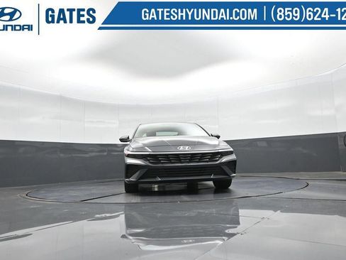 New 2026 Hyundai Elantra Sport FWD image 38
