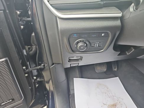 Used 2024 Jeep Grand Cherokee Limited 4xe image 17