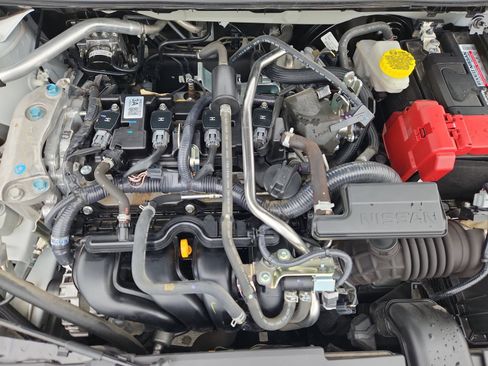 Used 2024 Nissan Sentra SV FWD image 17