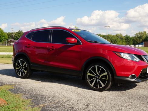 Used 2018 Nissan Rogue Sport SL w/ SL Premium Package image 5