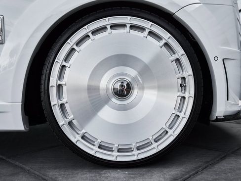 Used 2025 Rolls-Royce Cullinan image 29