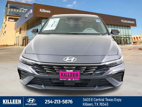 New 2026 Hyundai Elantra SEL Sport Premium FWD image 2