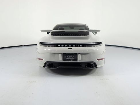 Certified 2025 Porsche 911 Carrera RWD image 9
