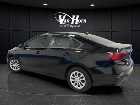 Used 2022 Kia Forte Sedan FWD image 5