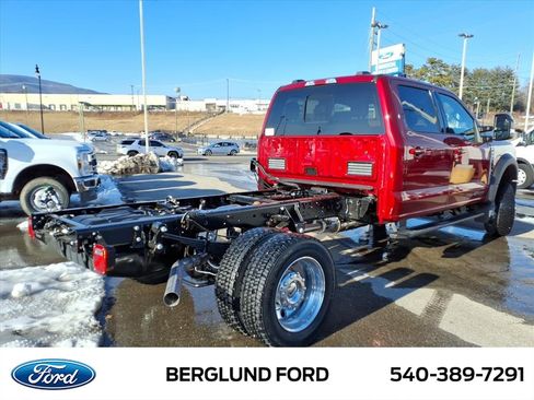 New 2026 Ford F550 4x4 Crew Cab image 5