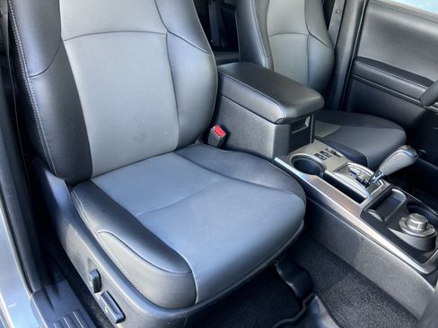 Used 2021 Toyota 4Runner SR5 Premium w/ Moonroof Package AWD/4WD image 27