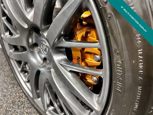 Used 2017 Nissan GT-R Premium image 5