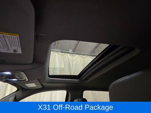 Used 2025 GMC Sierra 1500 Elevation w/ Elevation Premium Package image 17