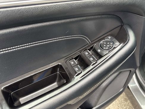 Used 2020 Ford Edge Titanium image 15