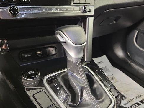 Certified 2025 Kia Seltos S image 22