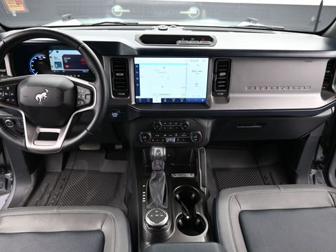 Used 2021 Ford Bronco Outer Banks image 12