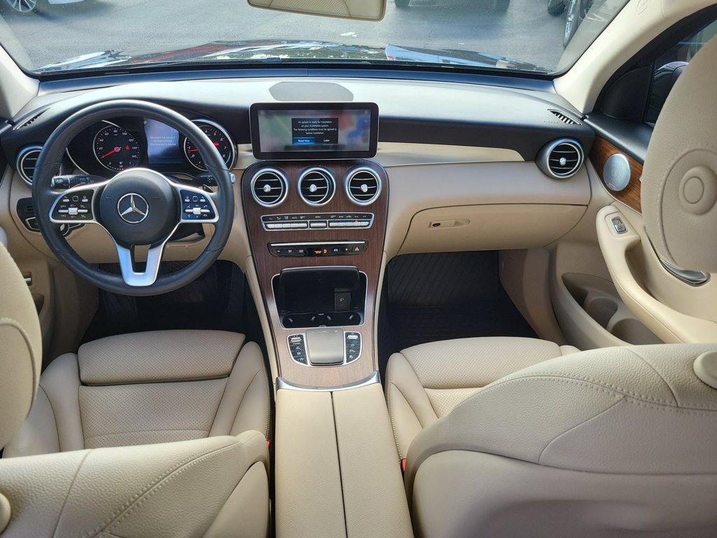 Used 2020 Mercedes-Benz GLC 300 image 21