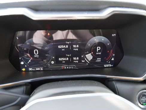 Used 2025 GMC Canyon Elevation w/ Convenience Package image 18