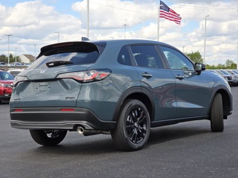 New 2026 Honda HR-V Sport image 18