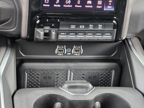 New 2026 RAM 2500 Big Horn AWD/4WD image 31