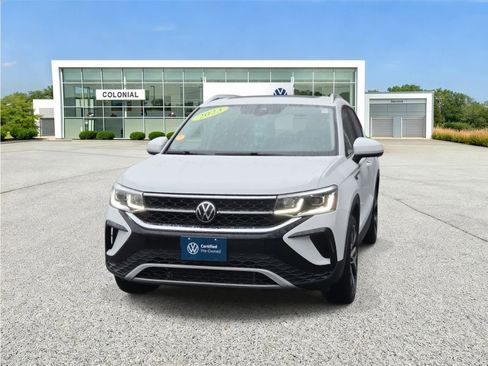 Certified 2023 Volkswagen Taos SEL image 3