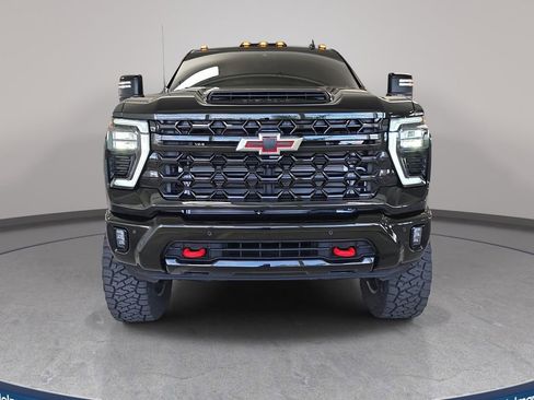 Used 2026 Chevrolet Silverado 2500 ZR2 AWD/4WD image 3