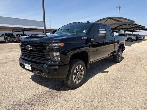 Used 2026 Chevrolet Silverado 2500 Custom w/ Custom Convenience Package AWD/4WD image 1