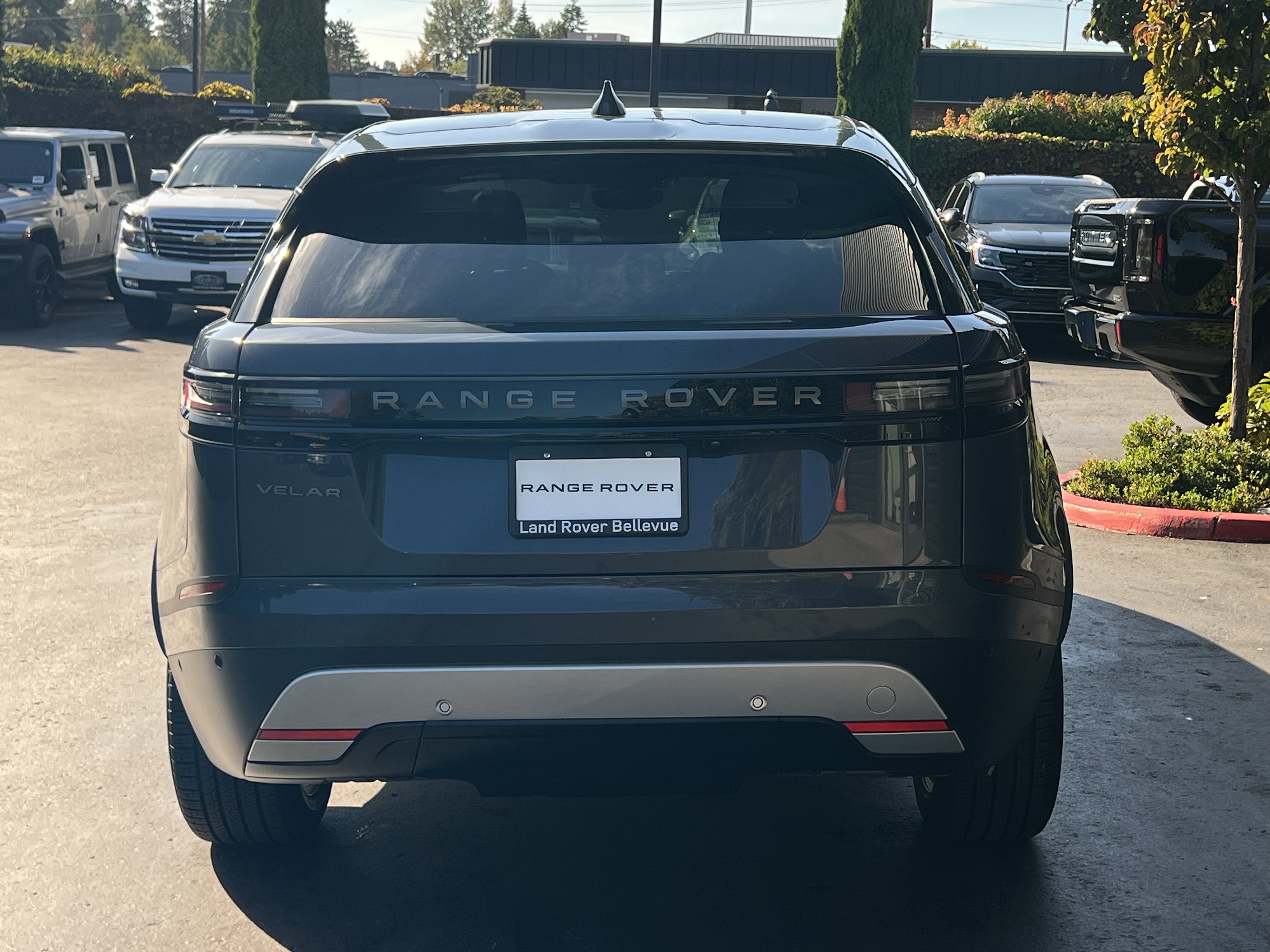 New 2025 Land Rover Range Rover Velar S AWD/4WD image 7