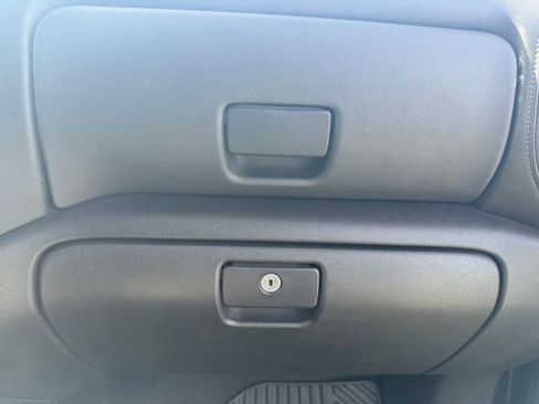 Used 2022 GMC Sierra 1500 SLE image 20