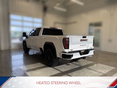 Used 2024 GMC Sierra 2500 AT4 AWD/4WD image 13