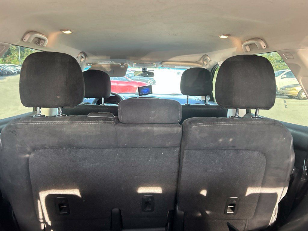 Used 2015 Nissan Pathfinder S FWD image 19