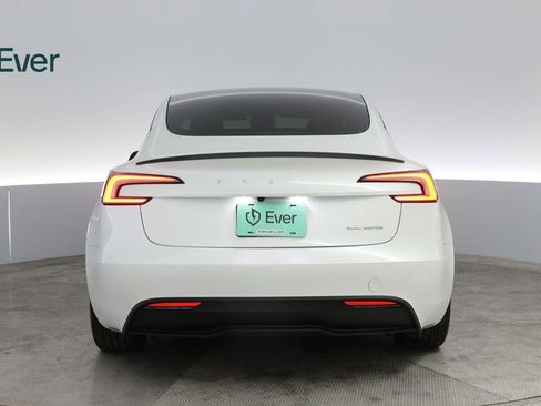 Used 2025 Tesla Model 3 Long Range AWD/4WD image 15