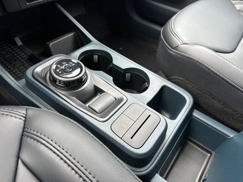 New 2025 Ford Maverick Lariat w/ Black Appearance Package image 30