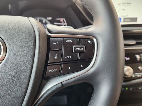 Used 2023 Lexus ES 350 w/ Premium Package image 30