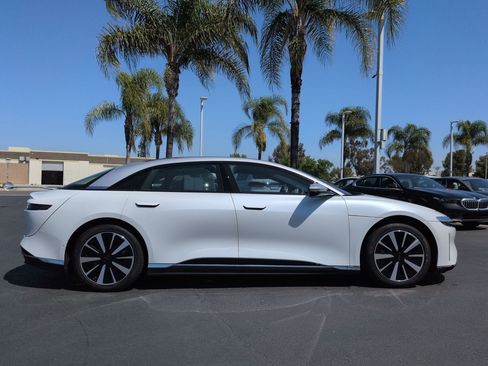 Used 2024 Lucid Air Grand Touring AWD/4WD image 11