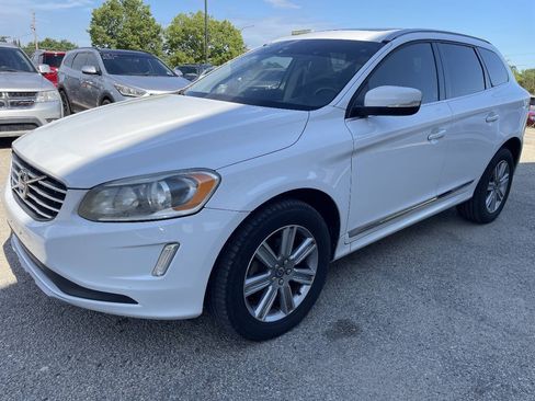 Used 2017 Volvo XC60 T5 Inscription FWD image 4