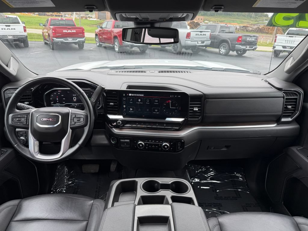 Used 2025 GMC Sierra 1500 SLT AWD/4WD image 25