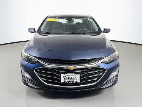 Used 2021 Chevrolet Malibu LT FWD image 2