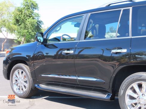 Used 2010 Lexus LX 570 4WD image 21