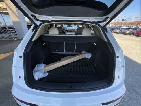 Used 2024 Audi Q5 2.0T Premium image 25