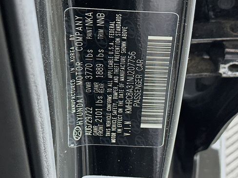 Used 2022 Hyundai Venue SEL w/ Cargo Package image 12