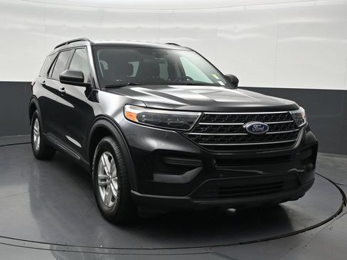 Used 2021 Ford Explorer XLT RWD image 8