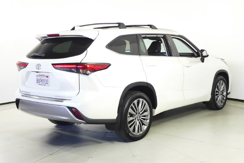 Used 2021 Toyota Highlander Platinum AWD/4WD image 7