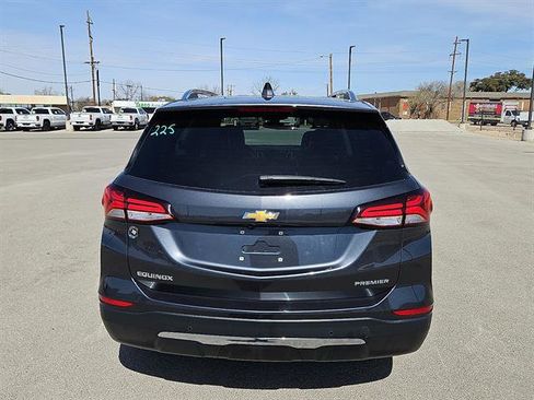 Used 2022 Chevrolet Equinox Premier image 4
