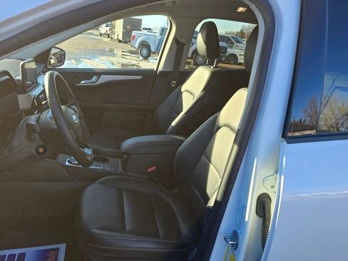 Used 2021 Ford Escape SEL image 12