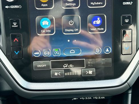 Used 2025 Subaru Crosstrek 2.5i Limited w/ Crosstrek Mirror Package image 22