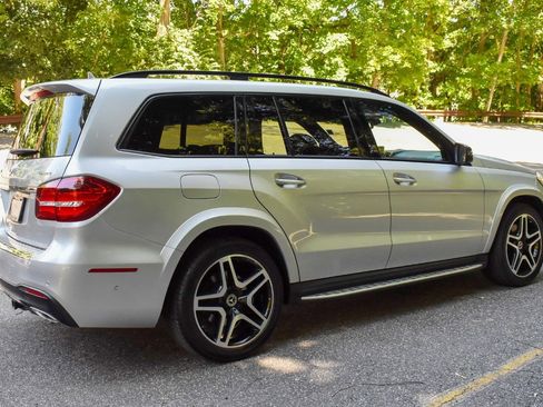 Used 2019 Mercedes-Benz GLS 550 4MATIC w/ Driver Assistance Package image 8