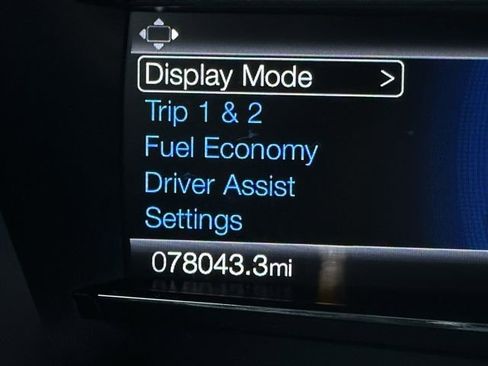 Used 2018 Ford Explorer XLT w/ Equipment Group 202A image 19