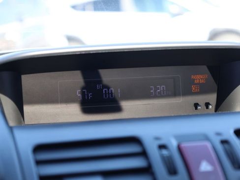 Used 2014 Subaru Impreza 2.0i Limited image 11