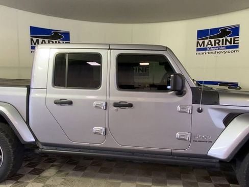 Used 2021 Jeep Gladiator Overland w/ Popular Equipment Package AWD/4WD image 3