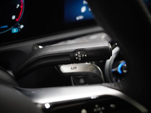 Used 2025 Mercedes-Benz CLA 35 AMG 4MATIC image 24